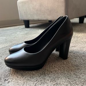 Clarks Kendra Sienna Women's Leather Cushioned Block heels